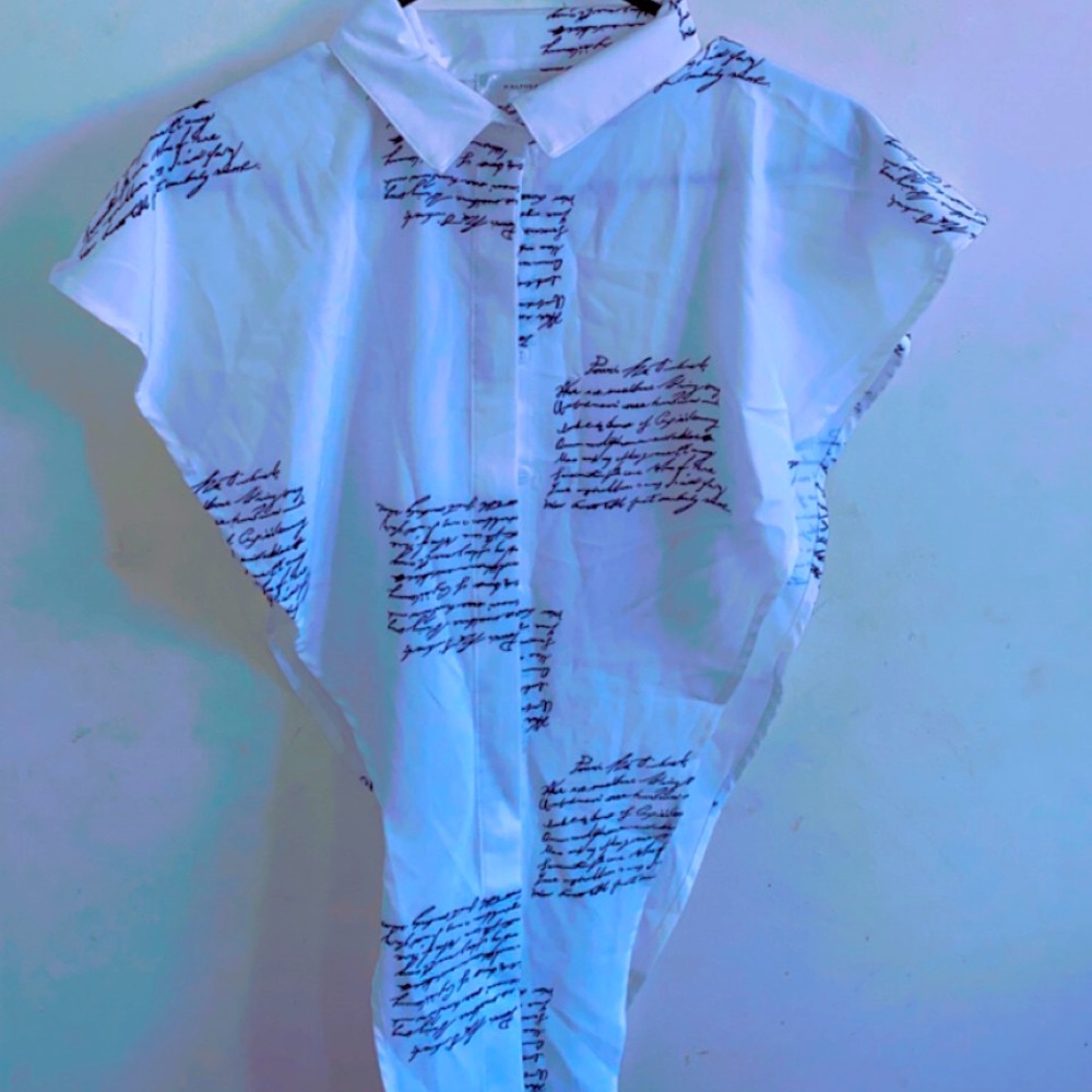 SLEEVELES BUTTONDOWN SIDE OPEN SHIRT